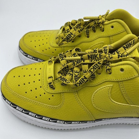 NIKE Women's Air Force 1 Low SE Premium OVERBRANDING in BRIGHT CITRON sz  9-VGUC - Picture 6 of 15